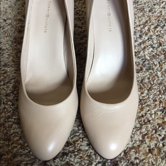 tommy hilfiger pumps womens